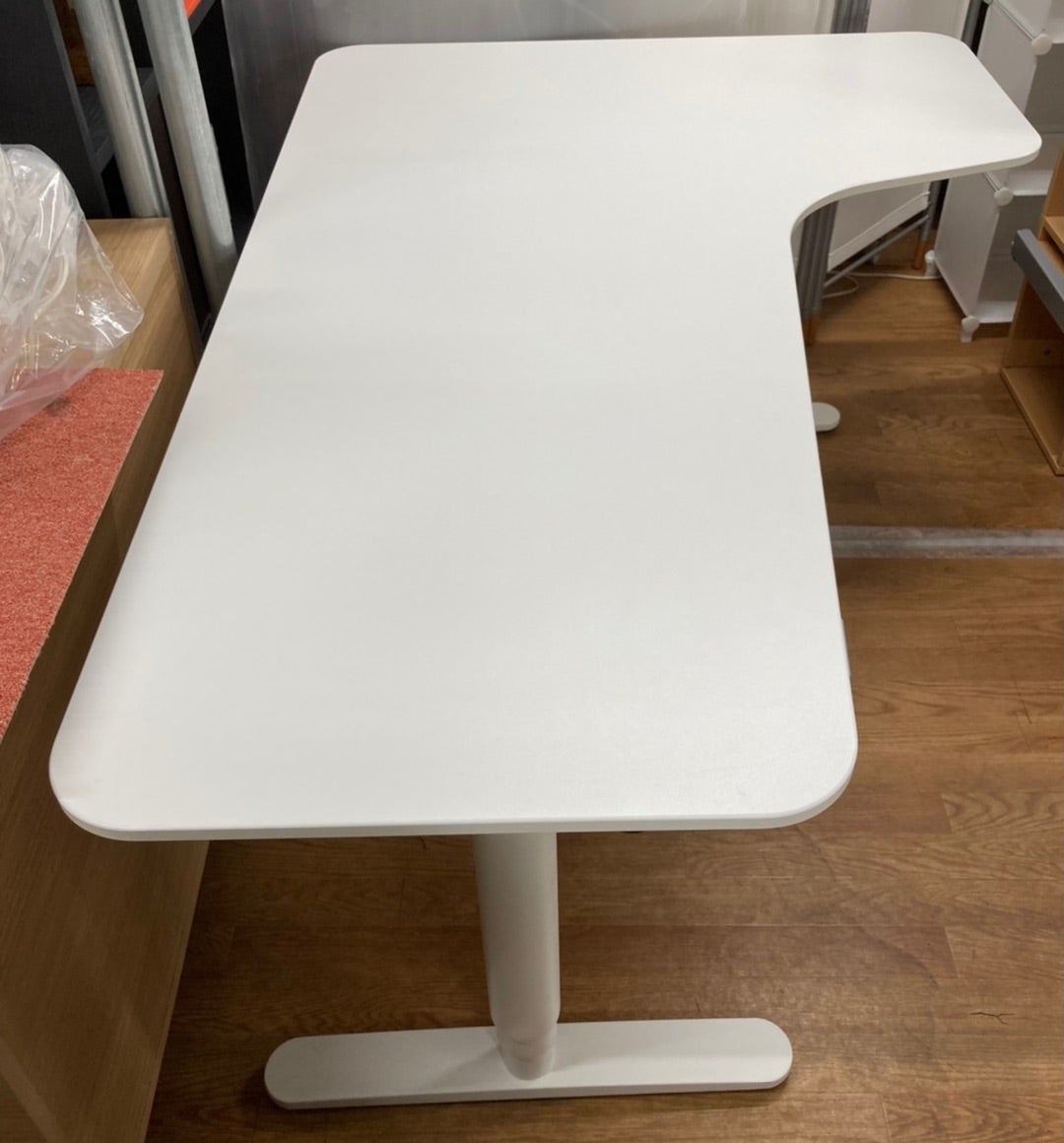 IKEA 電動昇降式コーナーデスク BEKANT べカント 入荷しました [Ameba