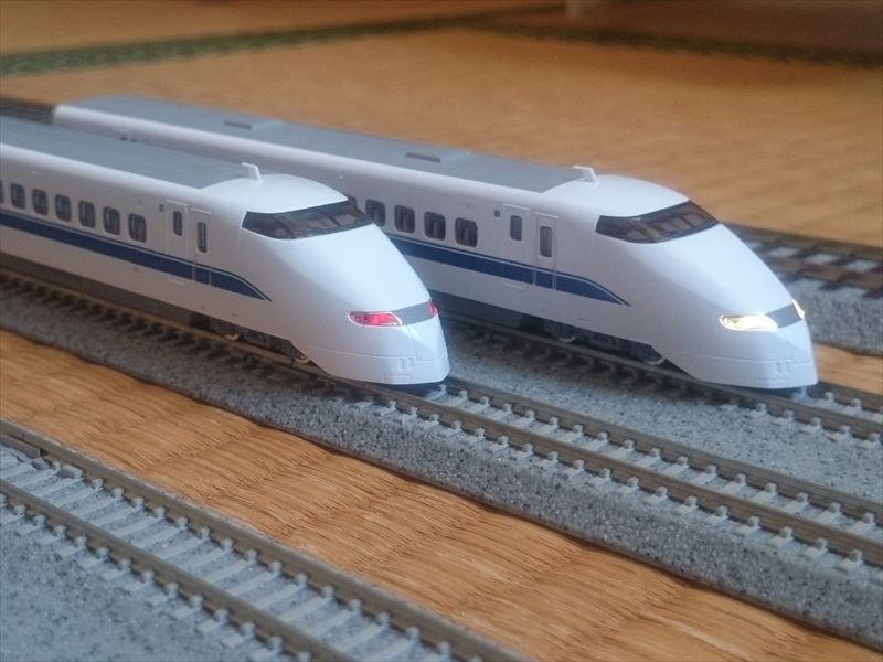 祝！ TOMIX 300系新幹線（後期型・登場時） 入線！ | キハでGo！