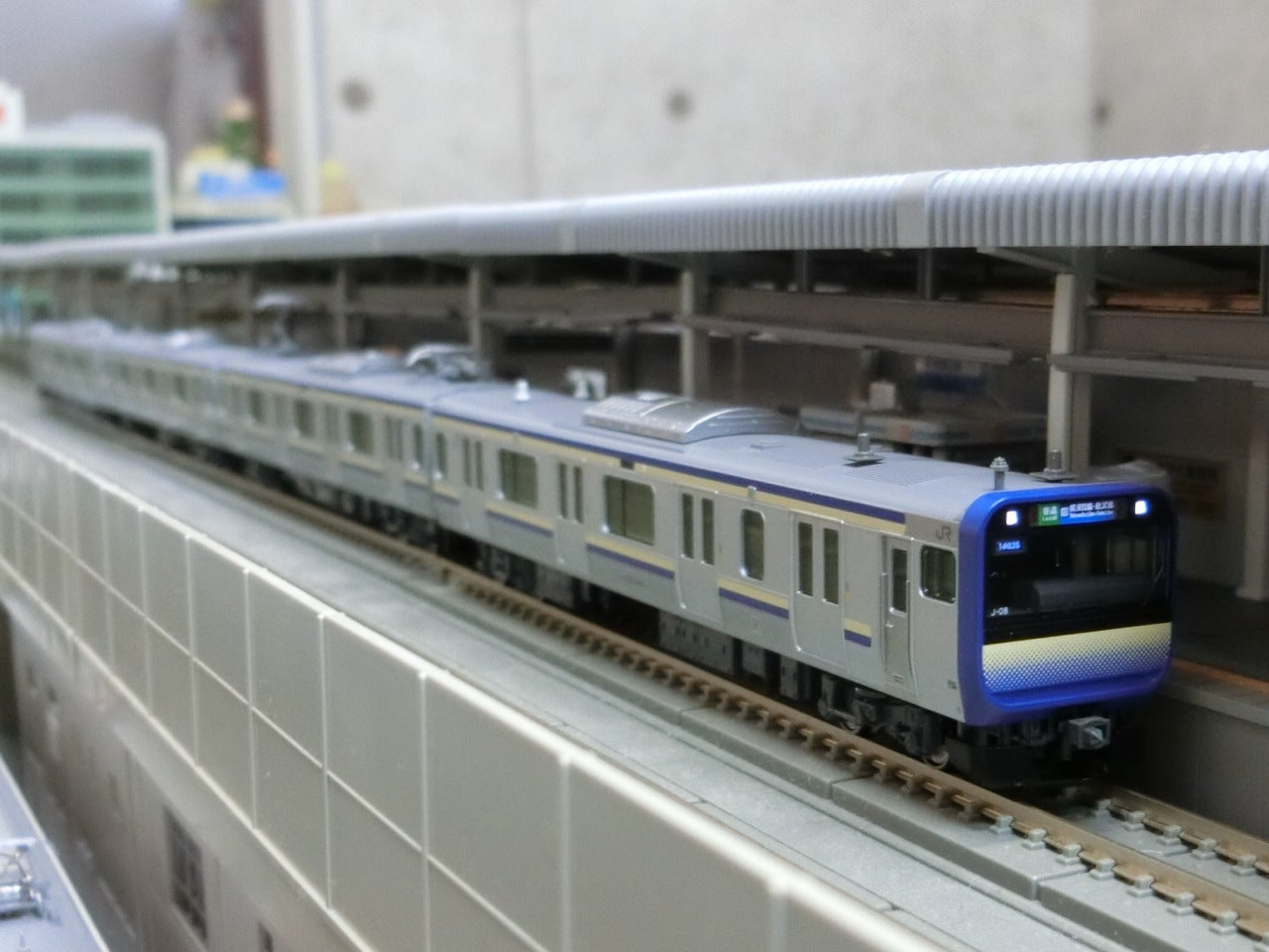 KATO「E235系1000番代横須賀・総武快速線（付属編成