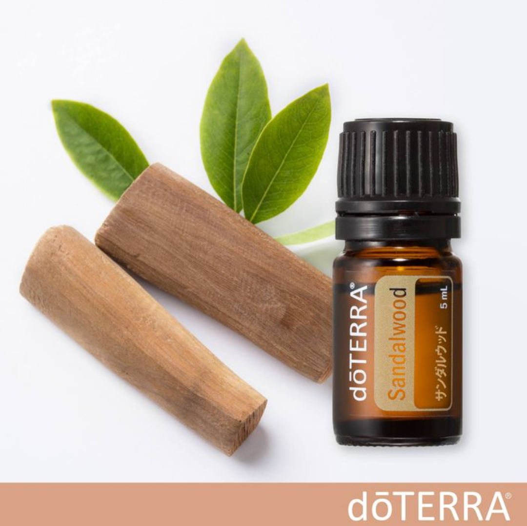 神秘的な香り❤️『サンダルウッド』の使い方 | doTERRA(ドテラ)のある