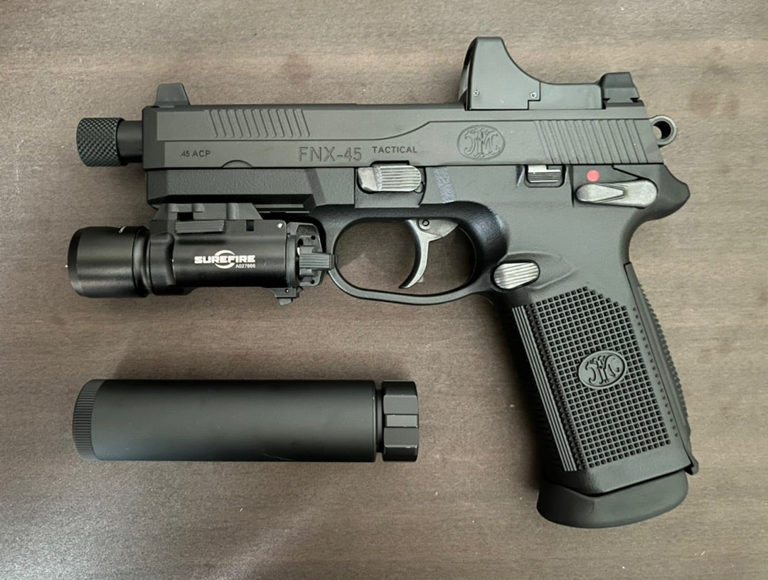 超美品マルイFNXー45 タクティカルカスタムセットサバゲートレーサー付