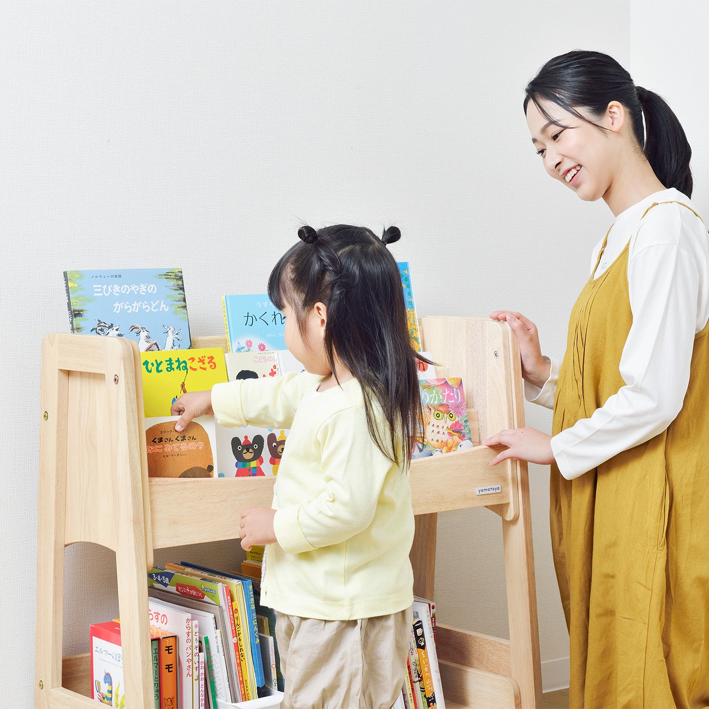 表紙が飾れる絵本棚！ノスタ3 キッズブックシェルフ | すくすくチェア