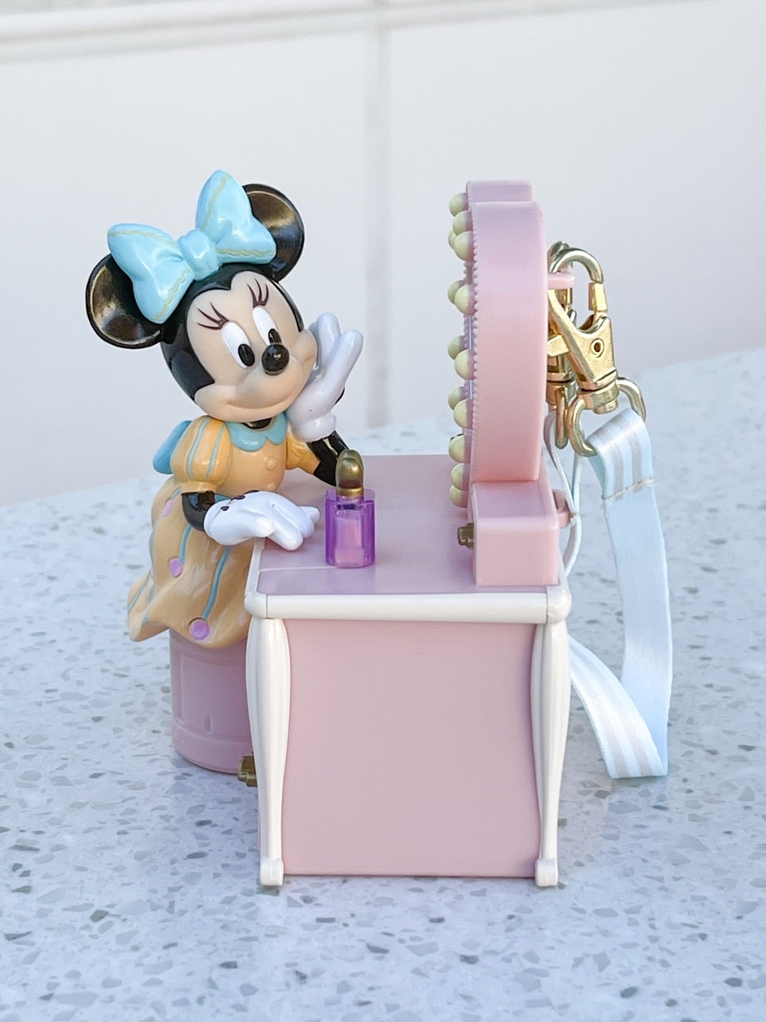 鏡が本物！？TDRミニーのミニスナックケース | Hatama Official Blog