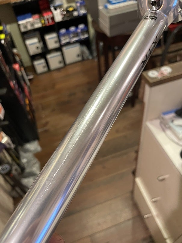 美品レアパーツ＞Shimano XTRシートポストSP-M910 27.2mm入荷しました