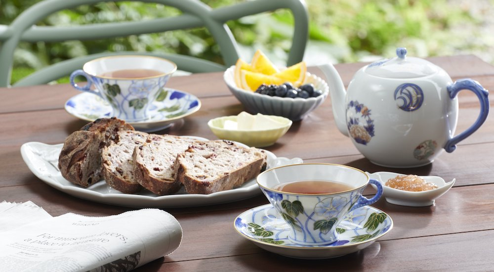 有田焼 染錦 深川製磁 富士山 カップ＆ソーサー 高台 碗皿 共箱 2489