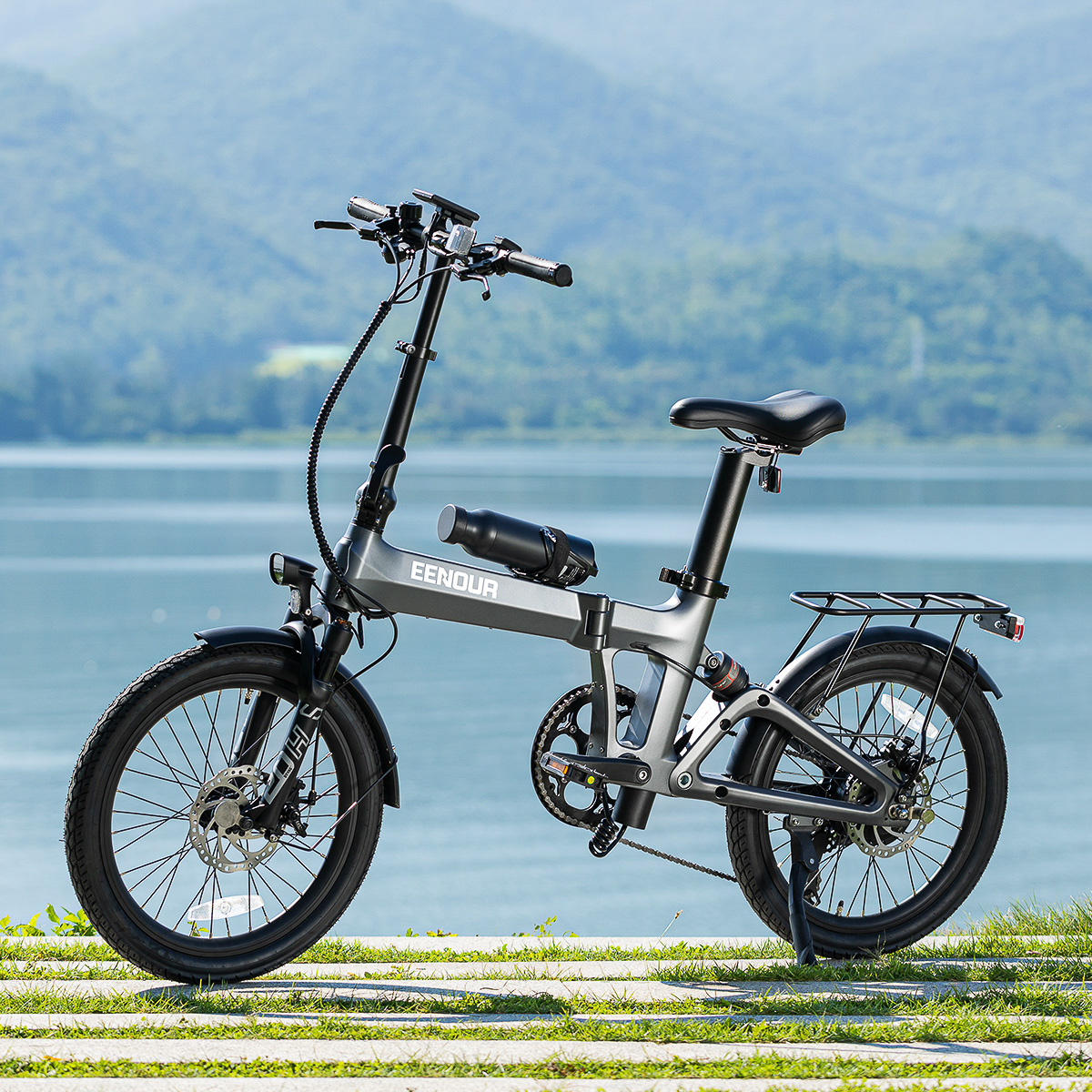 もう満員電車＆渋滞知らず。おしゃれな電動アシスト自転車に乗り換える