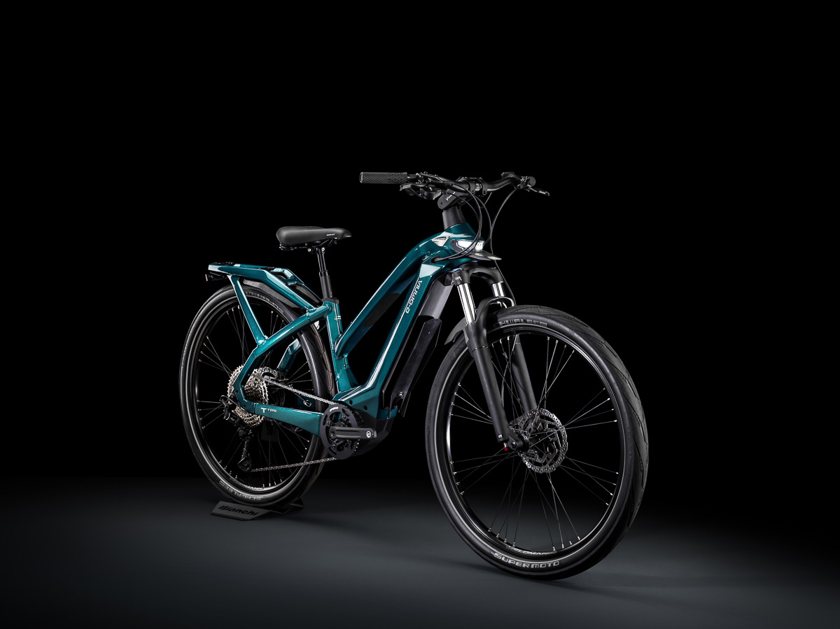 ビアンキが考えるe-Bikeの世界観を表現した電動アシスト自転車「E