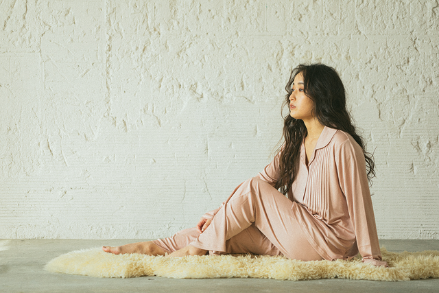 人生に「最高の選択」を。しっとり伸びて気持ちいい100%シルクの洗える