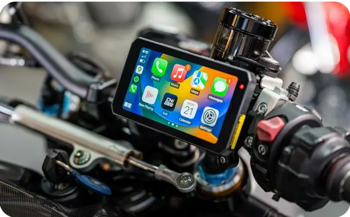 AIO-5 Lite：バイクライフを快適に。音楽やナビなどミラーリング可能な