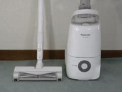 201＊Panasonic軽量スリム掃除機からまないブラシMC-JP830K