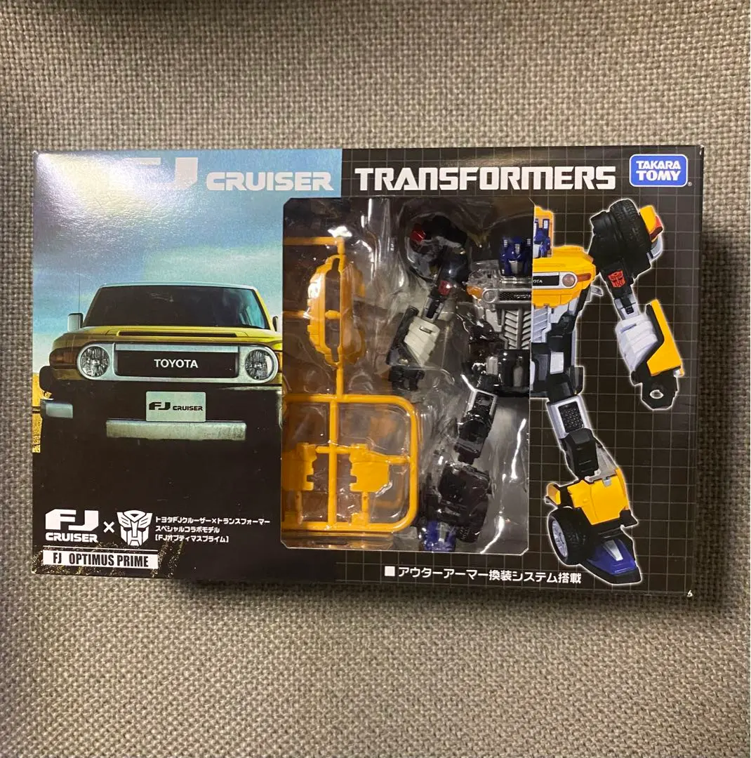 トヨタFJクルーザーxトランスフォーマー[FJオプティマスプライム]ベージュ