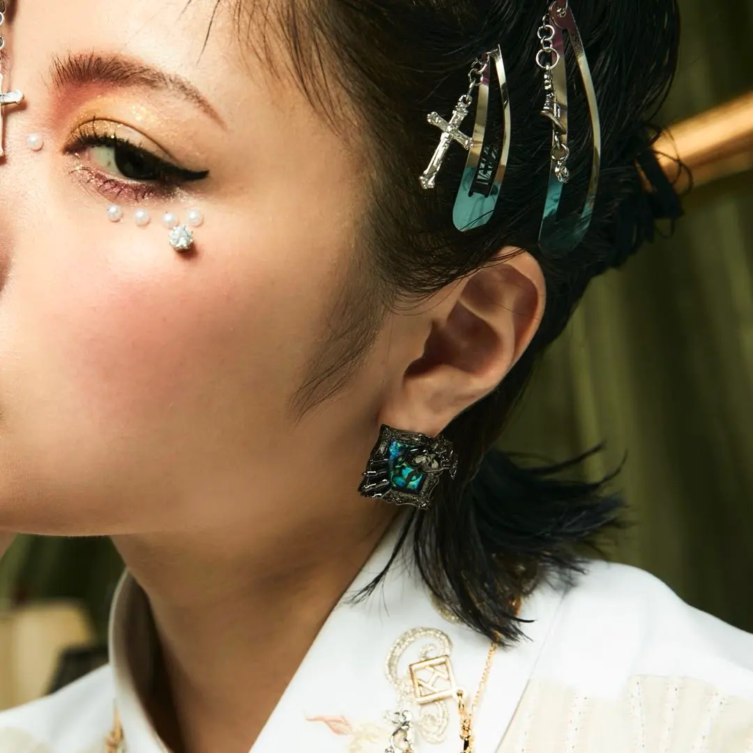 2026年最新】hazama ピアスの人気アイテム - メルカリ