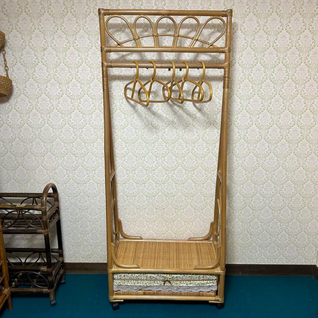 2026年最新】籐 ハンガーラックの人気アイテム - メルカリ