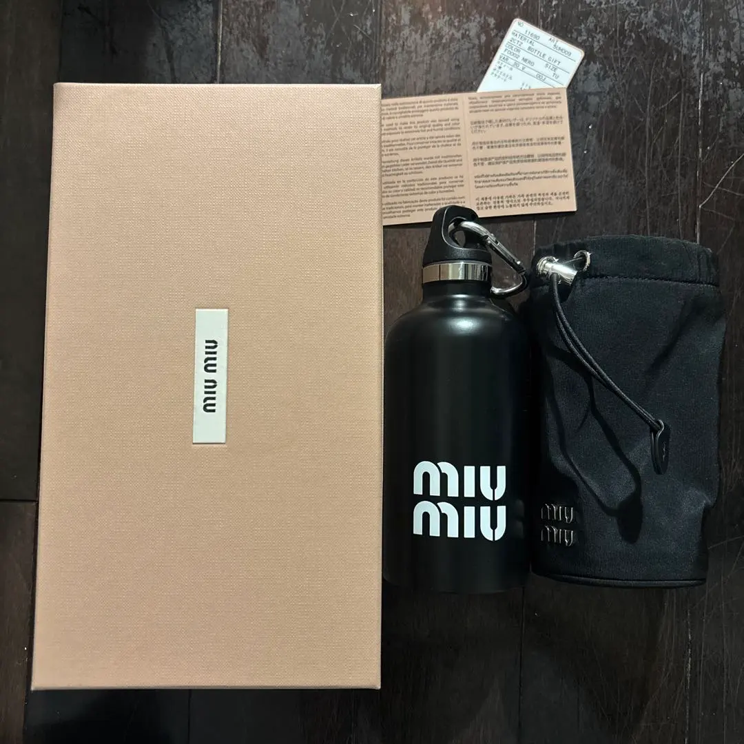 2026年最新】MIU MIU 水筒の人気アイテム - メルカリ