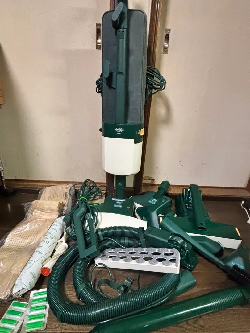 2026年最新】フォアベルク 掃除機の人気アイテム - メルカリ