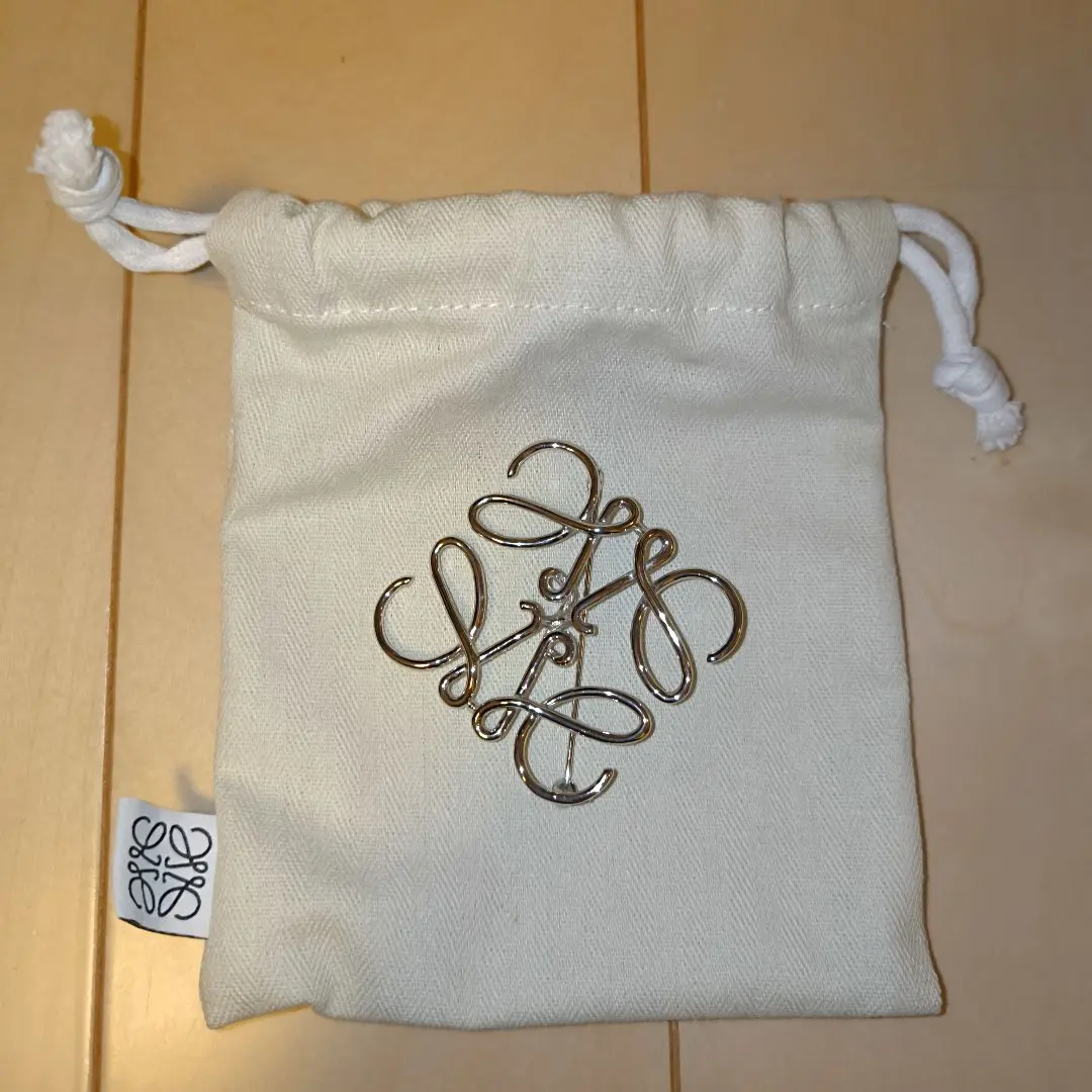 2026年最新】ロエベ ブローチ マルチの人気アイテム - メルカリ