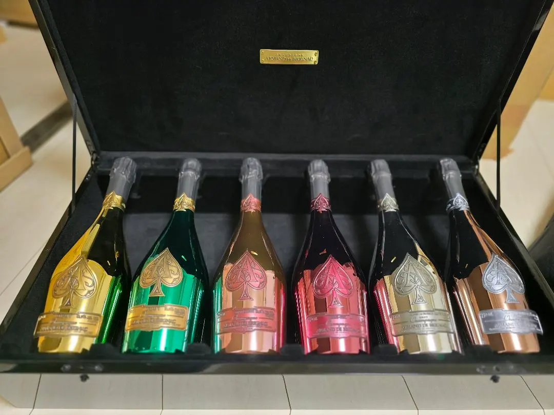 2026年最新】アルマンド ゴールド&ピンクの人気アイテム - メルカリ