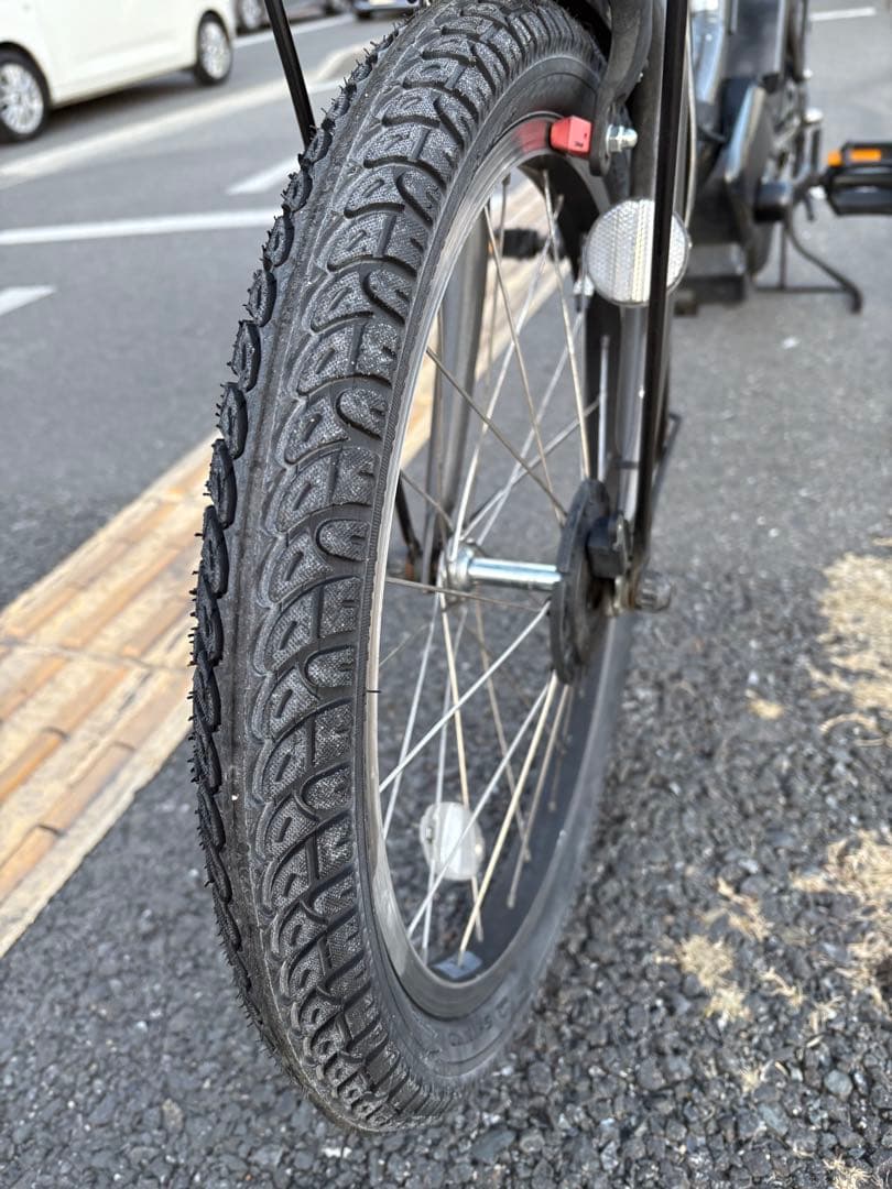 中古20㌅ブリヂストン電動アシスト自転車　8.9Ah 大阪