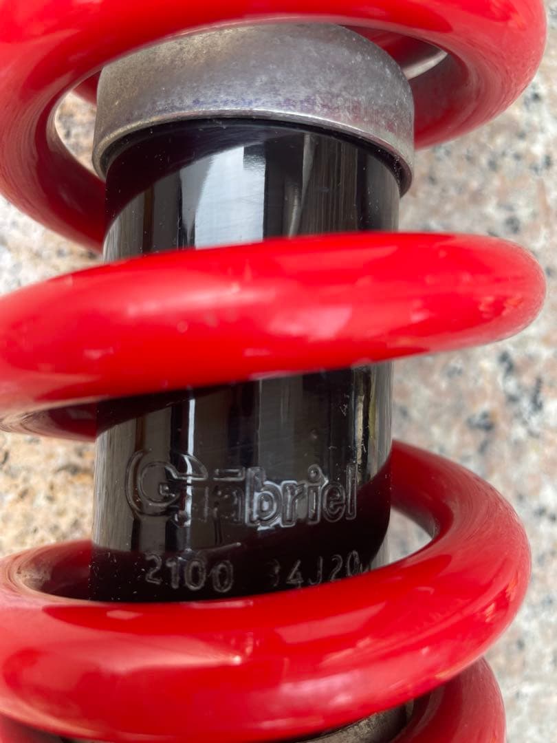 SUZUKI GIXXER ジクサー150 SF 純正リアサスペンション 中古品 - メルカリ