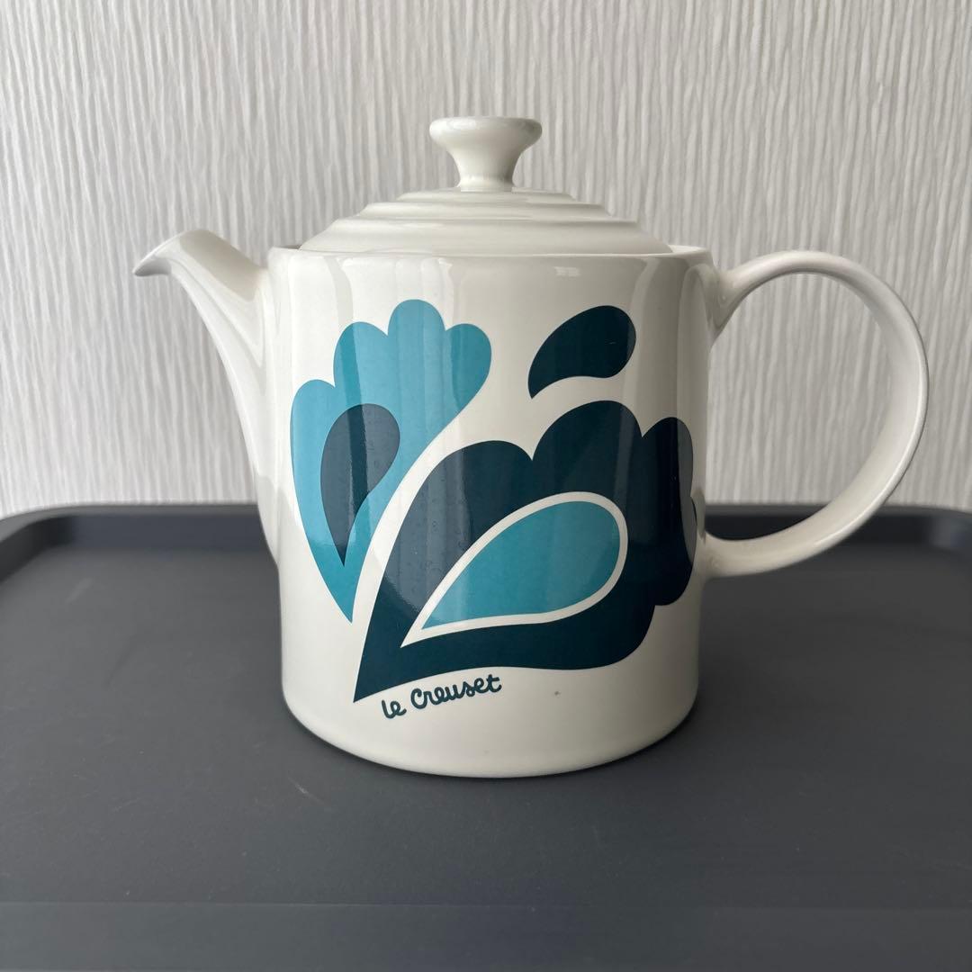 ル・クルーゼ グランド・ティーポット ブルーピーコック - メルカリ