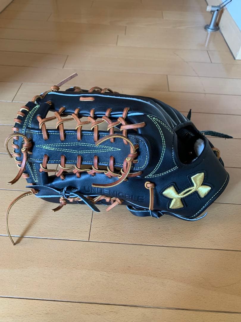 アンダーアーマー　硬式グローブ　外野　柳田悠岐 アンダーアーマー 硬式グローブ 外野 ホークス 柳田悠岐 野球 アンダー