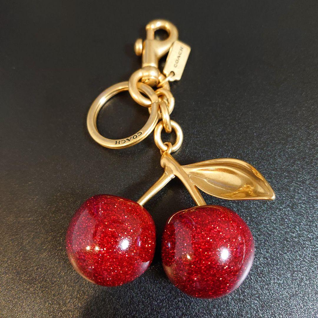 COACH コーチ チャーム キーホルダー さくらんぼ チェリー 赤 - メルカリ