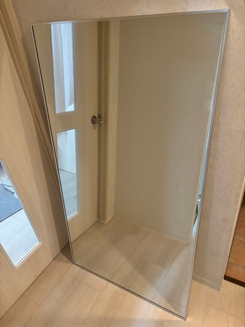 a*k様 干*芋様 全身鏡、大きい鏡、壁掛けミラー、横81cm縦147cm KAGUWORLD 割れない鏡 超軽量 姿見 大型ミラー 30x150x2cm 壁掛け