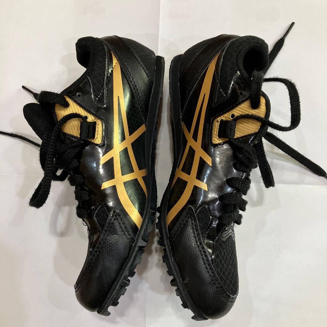 ASICS ブラック/ゴールド スパイクシューズ 22.5cm - メルカリ