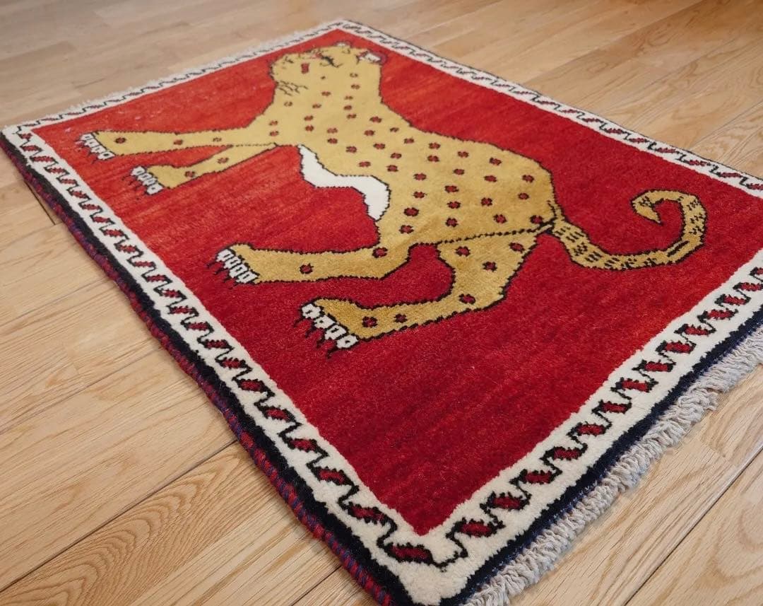 トライバルラグ　アマレバフト　87×63　茜色　ヒョウ