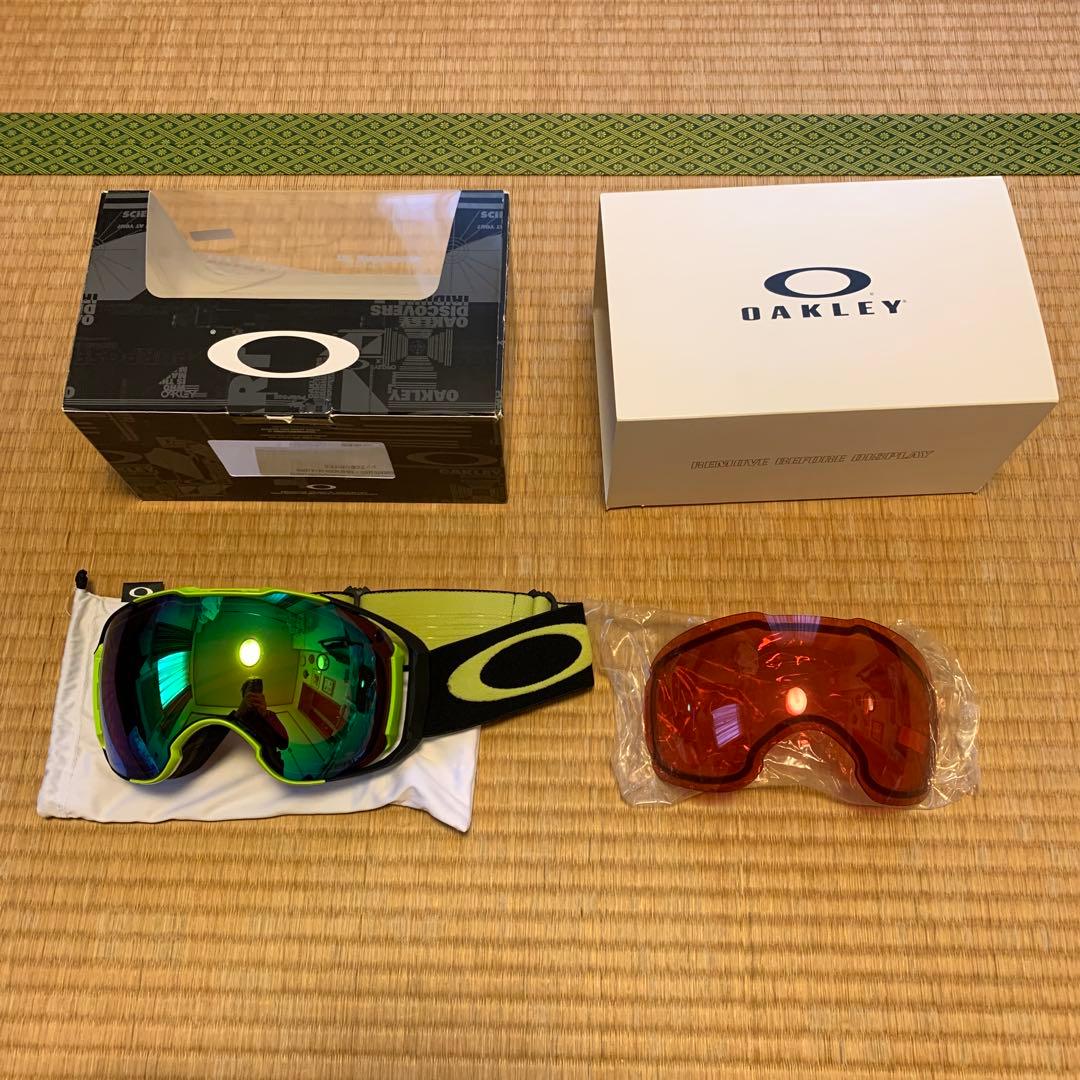 OAKLEY エアブレイクXL スノーゴーグル 未使用の予備レンズ 付き OAKLEY エアブレイクXL スノーゴーグル 未使用の予備レンズ 付き