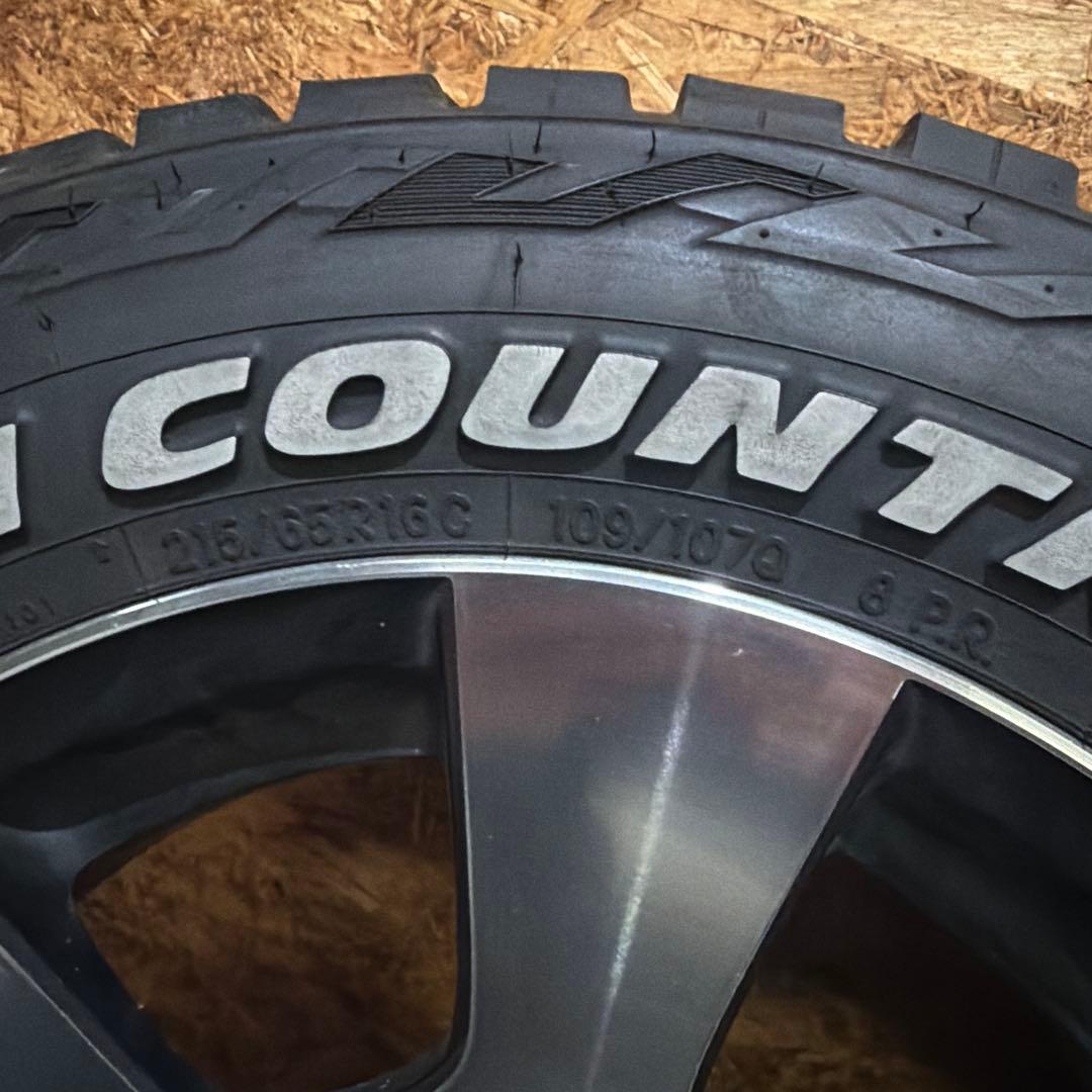 TOYOオープンカントリーR/T 215/65R16C ジムニー純正ホイール付き