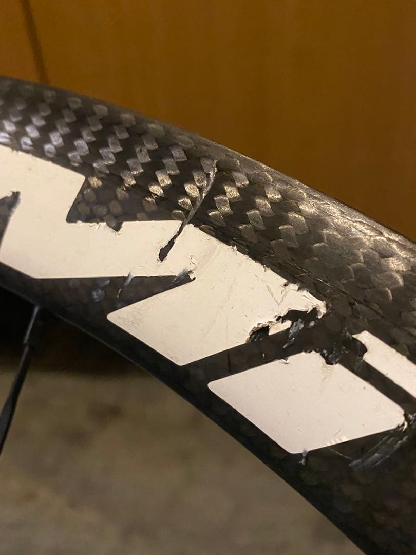 ジャンク品】 MAVIC COSMIC PRO CARBON UST (リア)