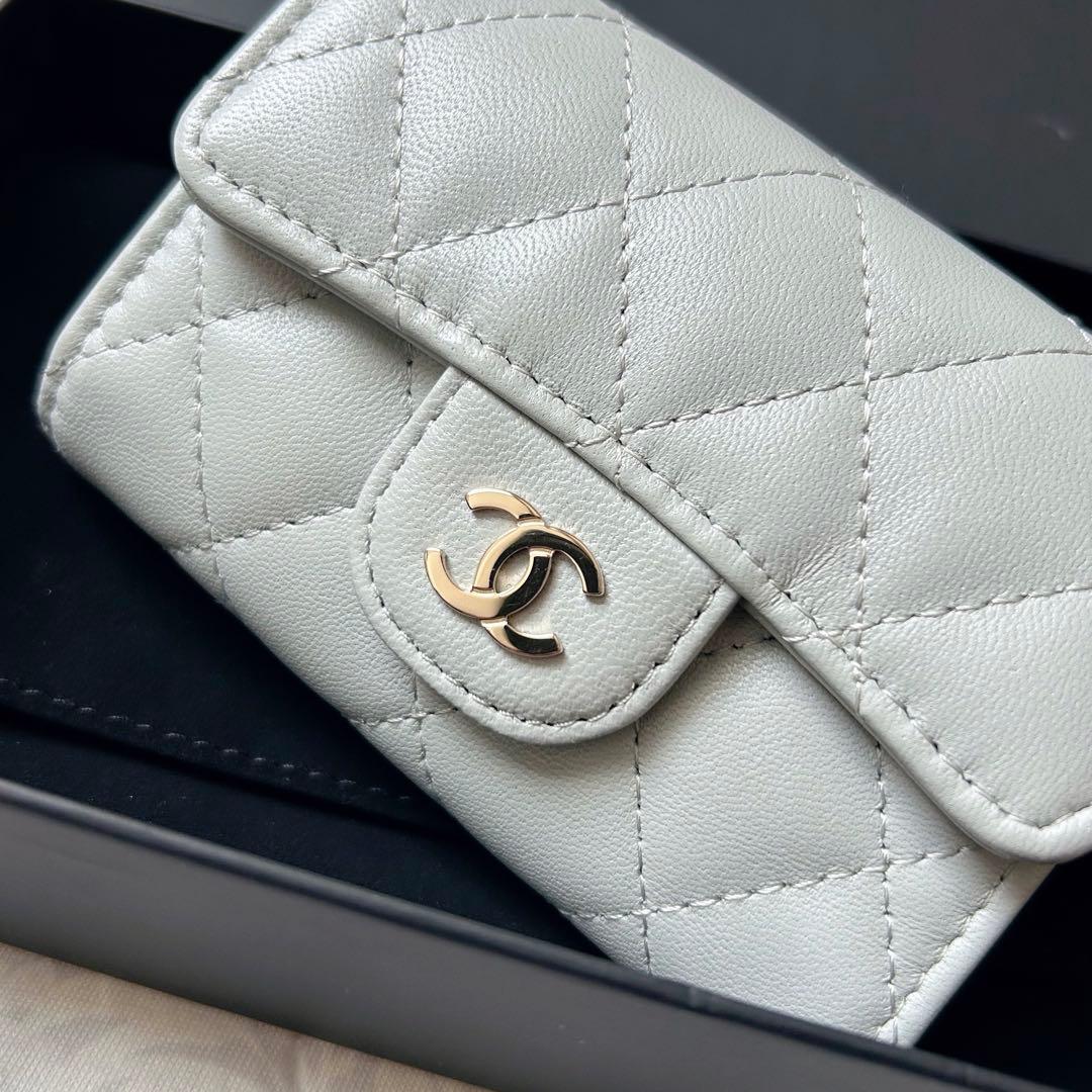 《極美品》 CHANEL マトラッセ キーケース ライトグレー