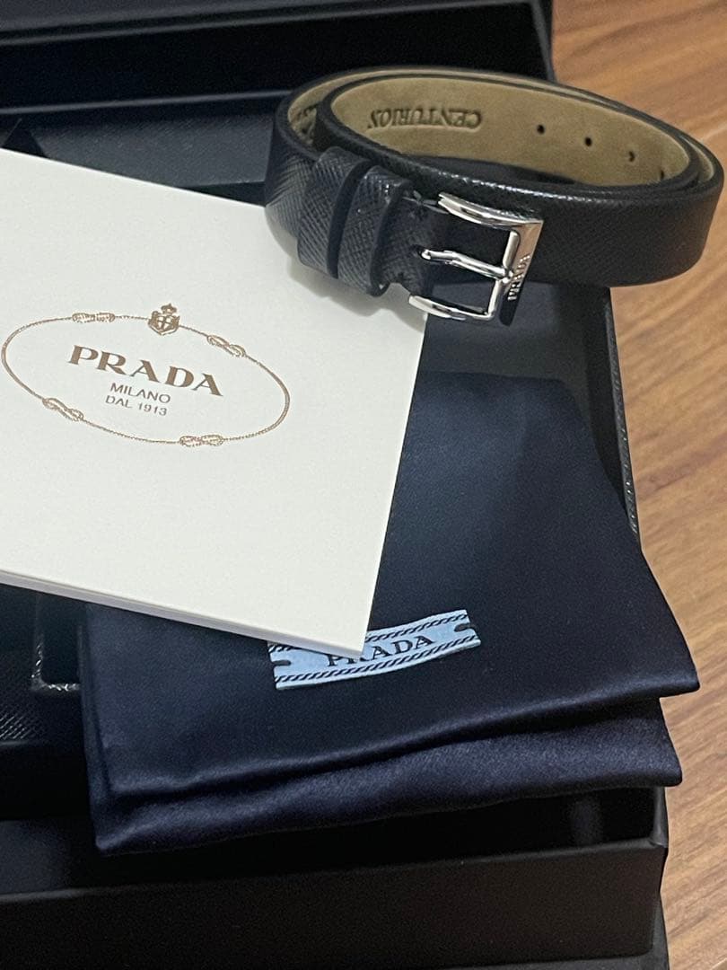 【新品未使用】PRADA × AMEX センチュリオン ウェアラブル 非売品 アメックス センチュリオン ウェアラブル PRADA - メルカリ
