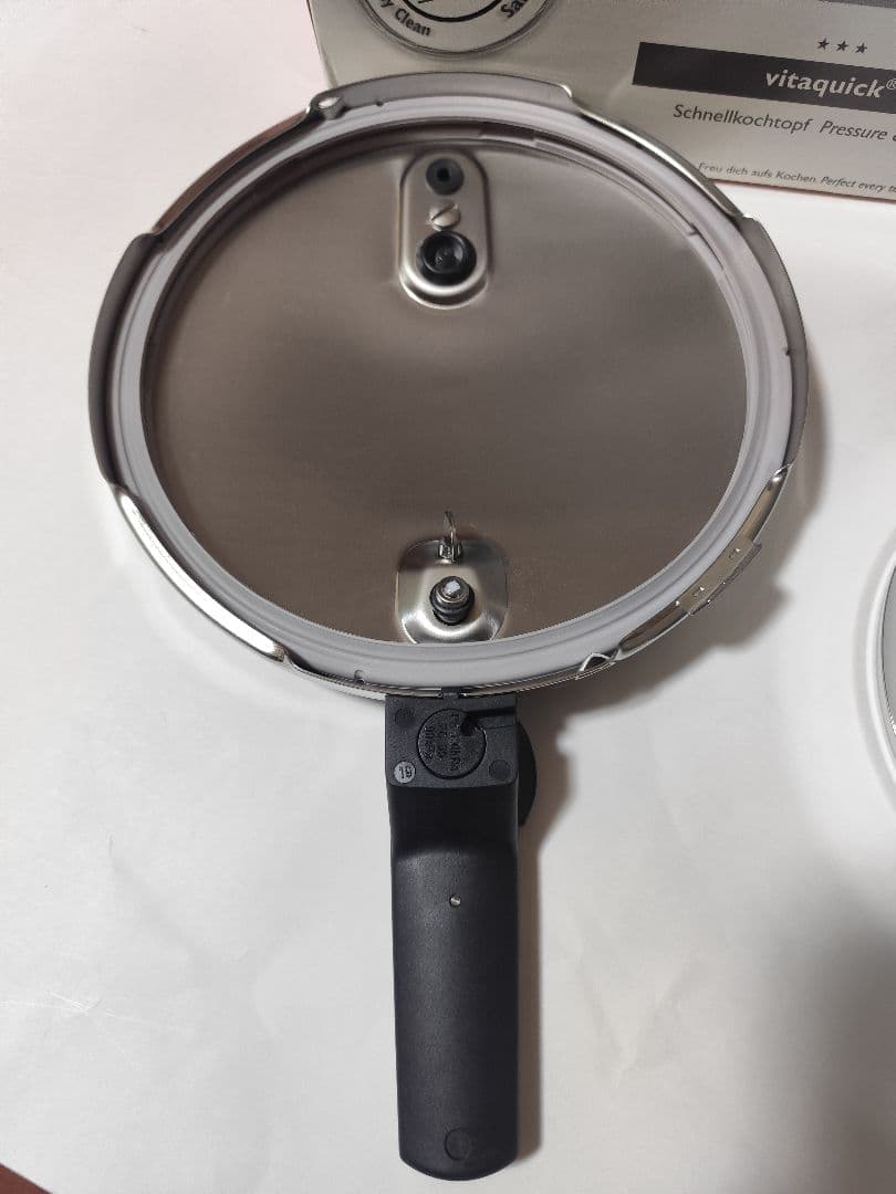 【未使用】 Fissler vitaquick フィスラー 圧力鍋 4.5L