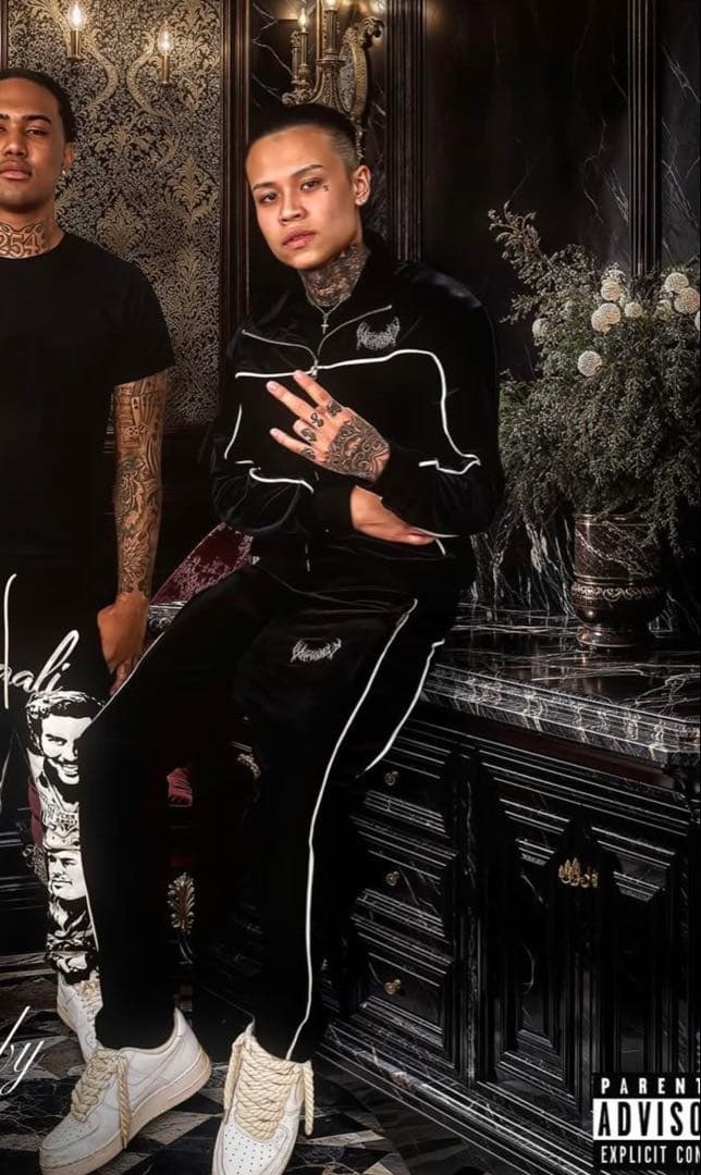 yxngbratz ベロアジャケット pxrge Trxxxper着用 - メルカリ