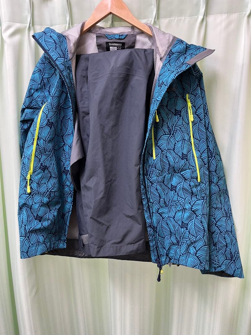 美品　SHIMANO XL レインウェア 上下セット　青葉柄　ドライシールド ドライシールド3層を採用】シマノのNEWスタンダード・レイヤースーツ