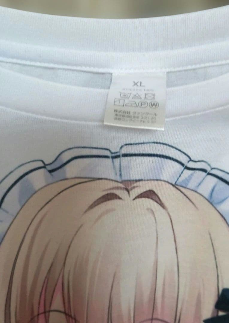 金子理江 れいりえ REIRIE ビビちゃん コラボTシャツ オン