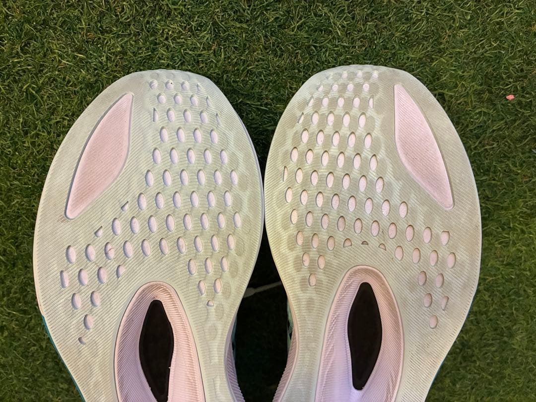 3連休割アシックス MAGIC SPEED 4 26.0cm マジックスピード4