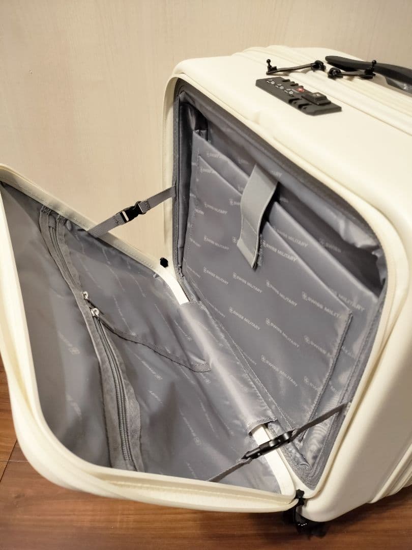 スイスミリタリー SM-C318 18in スーツケース キャリー ホワイト 白