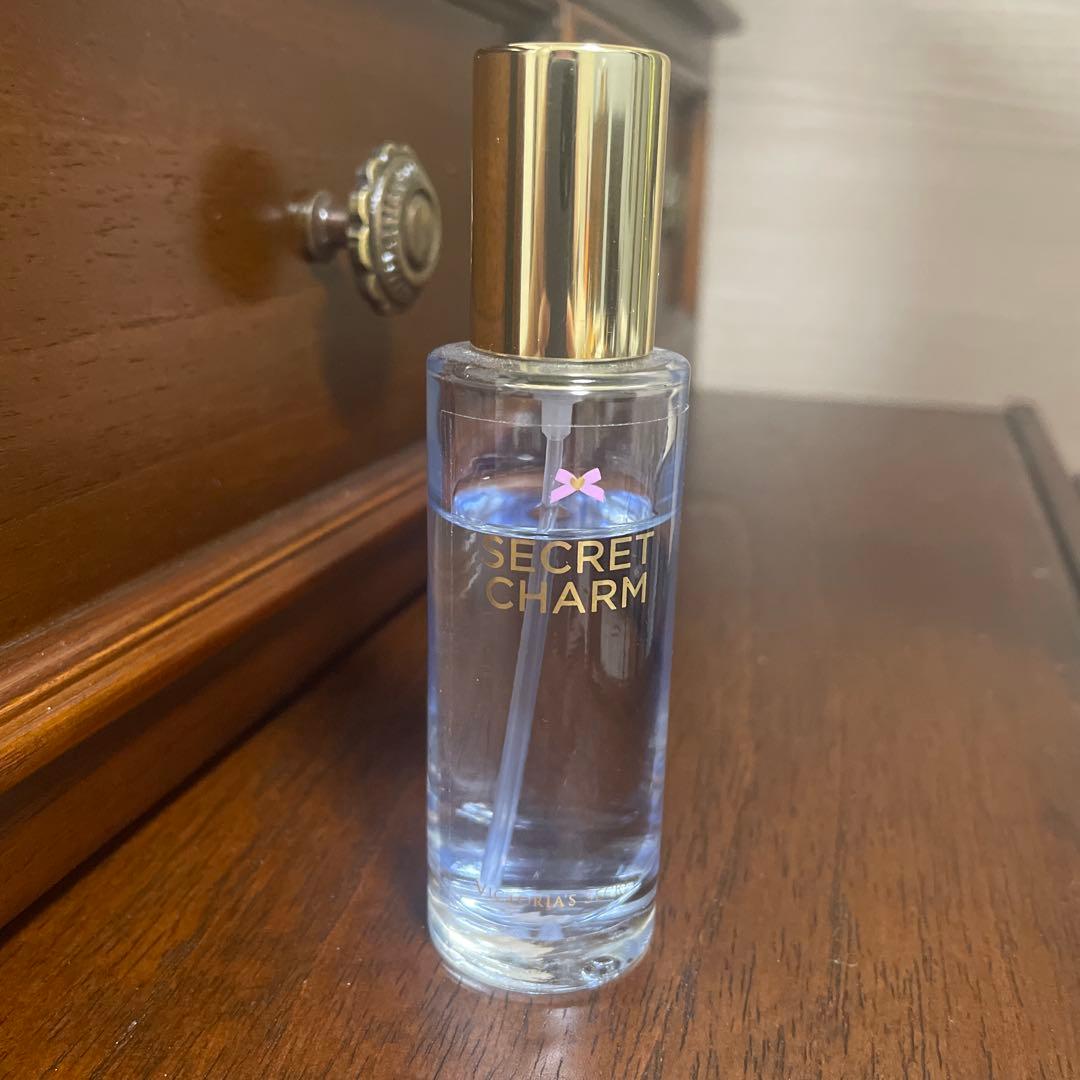 廃盤 ヴィクトリアズシークレット Secret charm 香水 - メルカリ