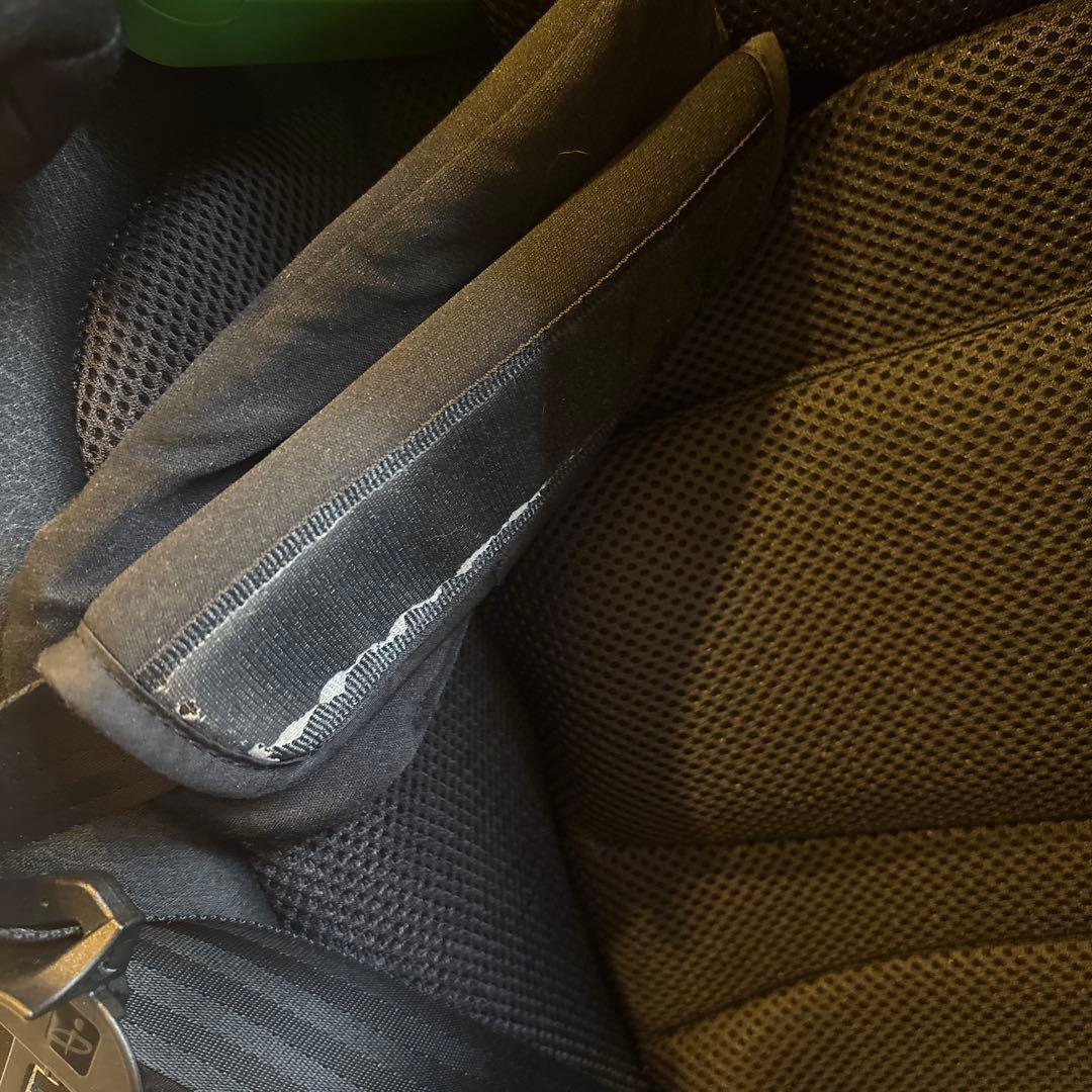 ゆずロウ様 Aprica フォームフィット ジュニアシート ブラック