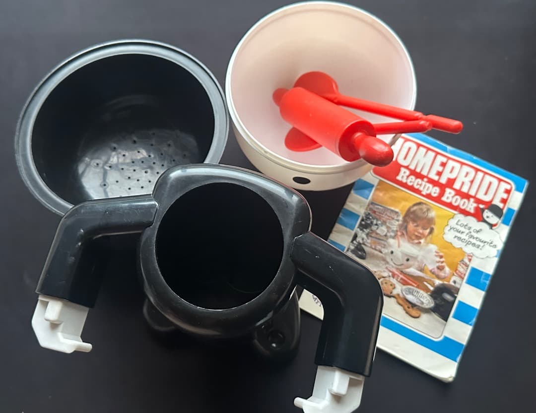 英国 ヴィンテージ ホームプライド社 フレッド ベーキングセット