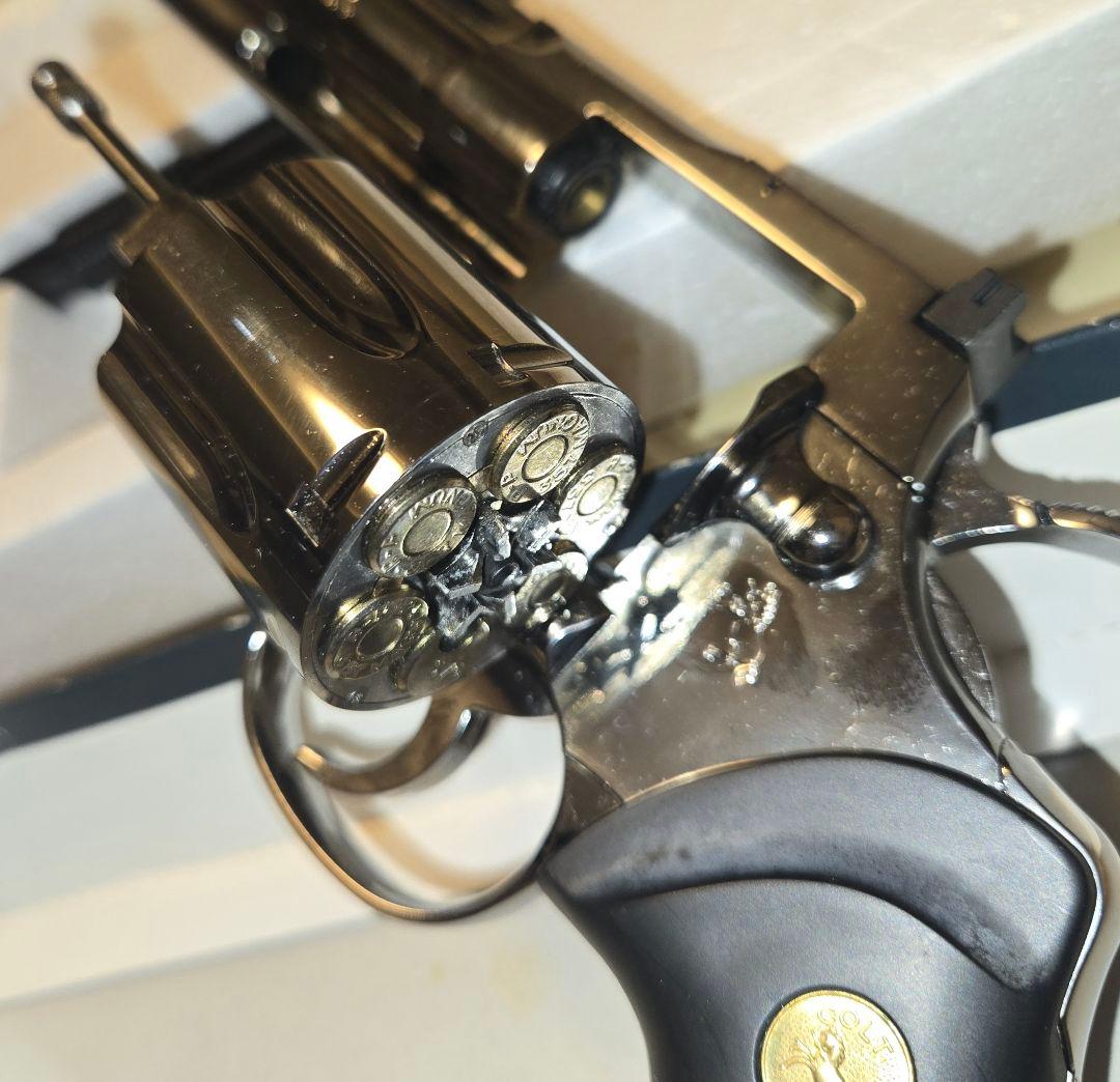 コルト パイソン357マグナム トワイライトクローム