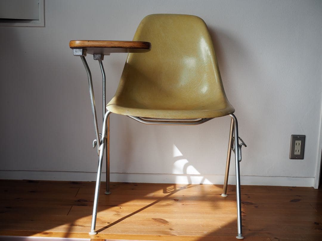 イームズ　シェルチェア　スクールベース Eames School Base / Japan Model - NICK WHITE