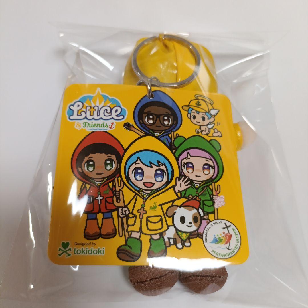 大阪万博イタリア館のマスコット「イタリアちゃん」（左）とバチカン市