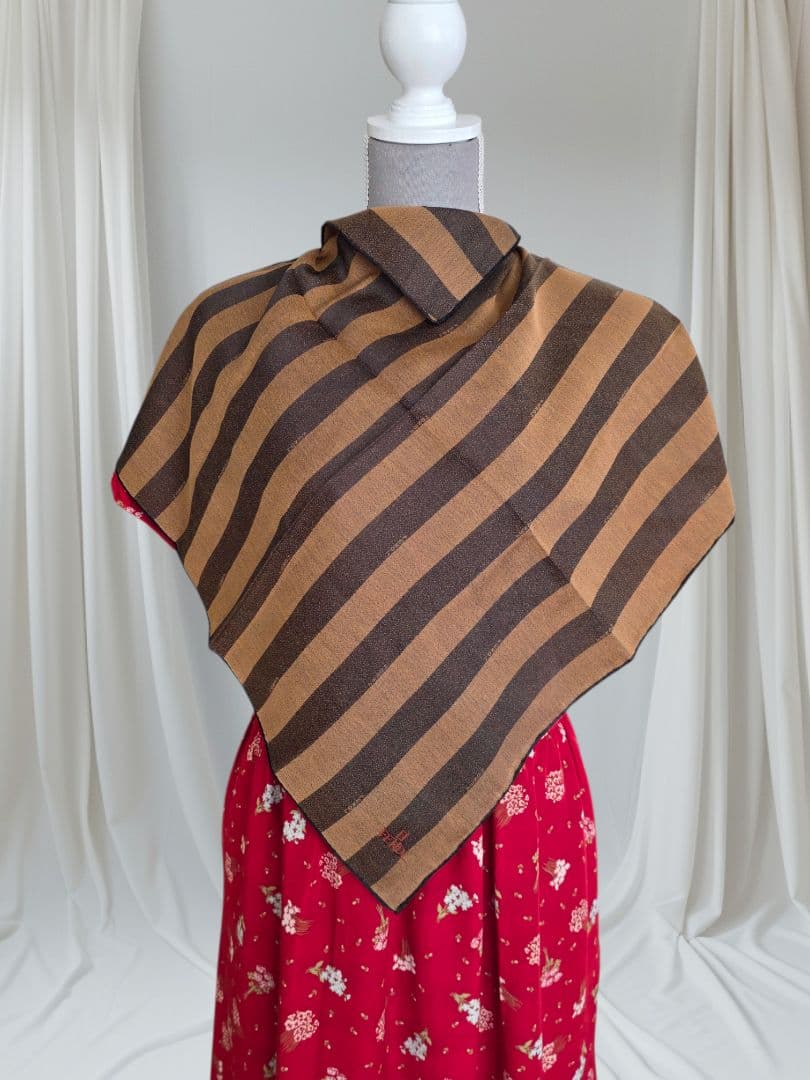 FENDI ハンカチスカーフ2枚希少ズッカ.格子ベッカシルク混ロゴレッド