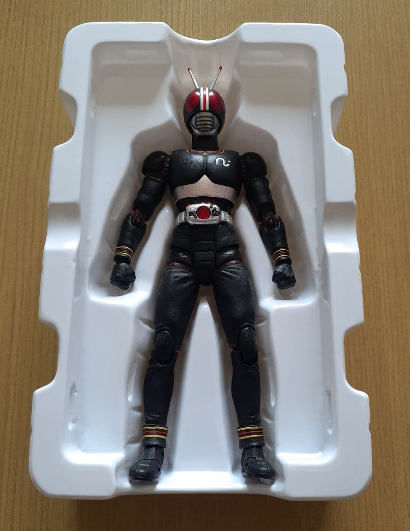 S.H.Figuarts (真骨彫製法) 仮面ライダー BLACK ブラック