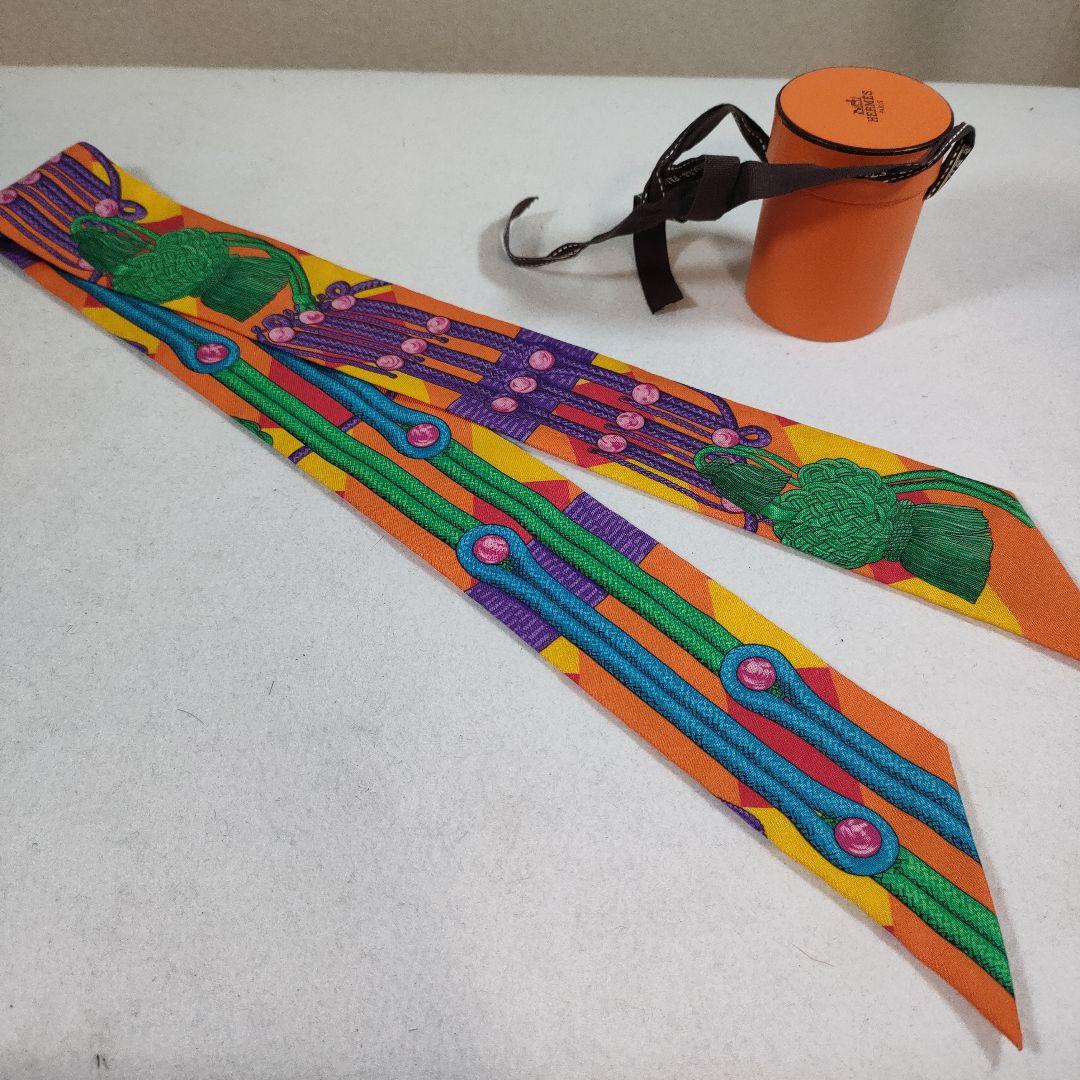 P1 超美品　エルメス　HERMES　ツイリー　スカーフ　シルク HERMES（エルメス） [化粧箱付属] ツイリー スカーフ 高級 シルク