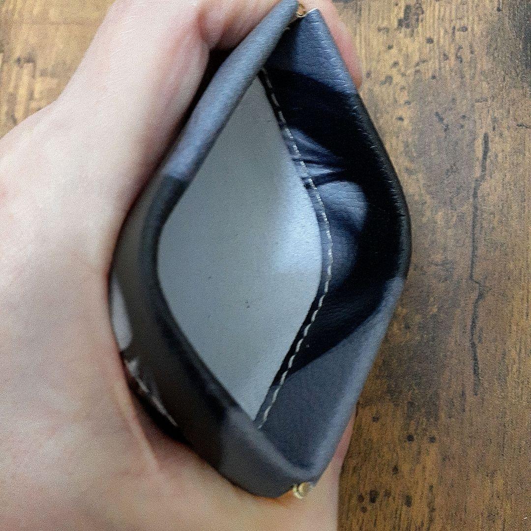 bts ジョングク マルチバネ式ポーチ - メルカリ